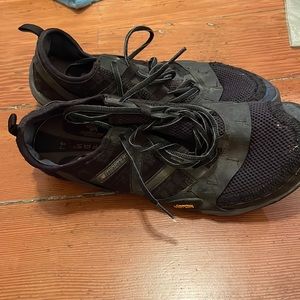 Men’s New Balance Minimus 10 V1 Size 10.5